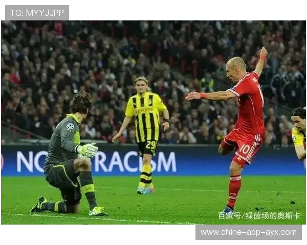 多特布兰特中场插上兜射破门技惊四座：从绿茵到生活的灵感撞击