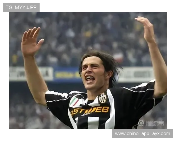 巴塞罗那在无球跑动中形成空档,短传结合更具穿透