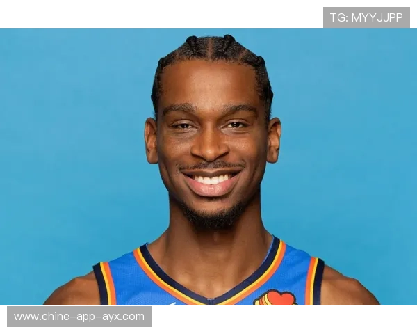 亚历山大领雷霆称霸，畅享极速驾驭体验