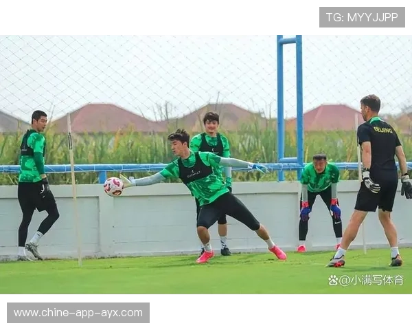 国安的冬窗优先级变化将如何影响球队板凳深度？