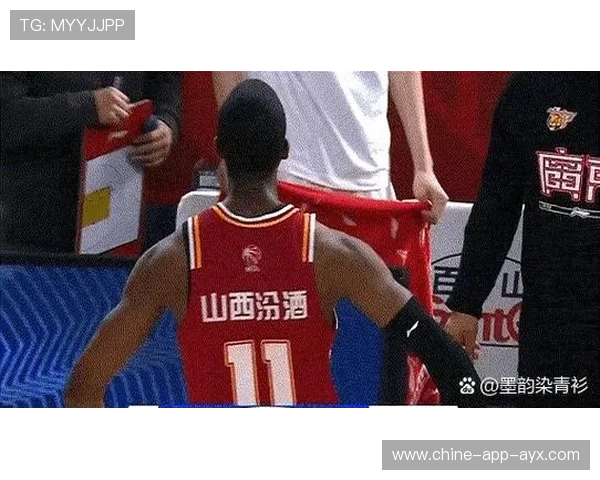 裁判抢戏！哨声不断惹怒主队