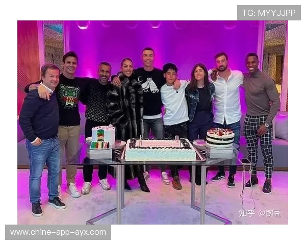 C罗在私人派对挑战年轻选手，结果被反超尴尬瞬间流出