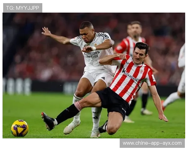 姆巴佩伯纳乌禁区内冲刺破门，皇马两球获胜全取西甲三分捷